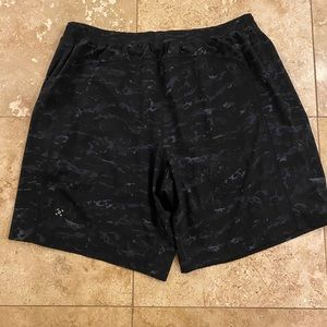 Lululemon men’s pace breaker shorts